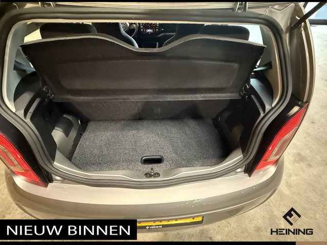 Volkswagen up! 1.0 move up! BlueMotion Executive-pakket. Van eerste eigenaar. Dealer onderhouden en slechts 74000 km!!