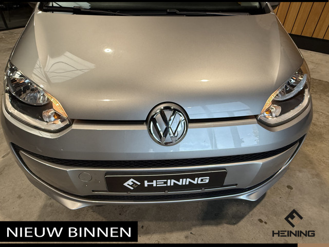 Volkswagen up! 1.0 move up! BlueMotion Executive-pakket. Van eerste eigenaar. Dealer onderhouden en slechts 74000 km!!