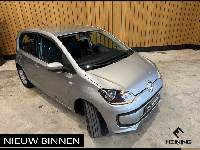 Volkswagen up! 1.0 move up! BlueMotion Executive-pakket. Van eerste eigenaar. Dealer onderhouden en slechts 74000 km!!