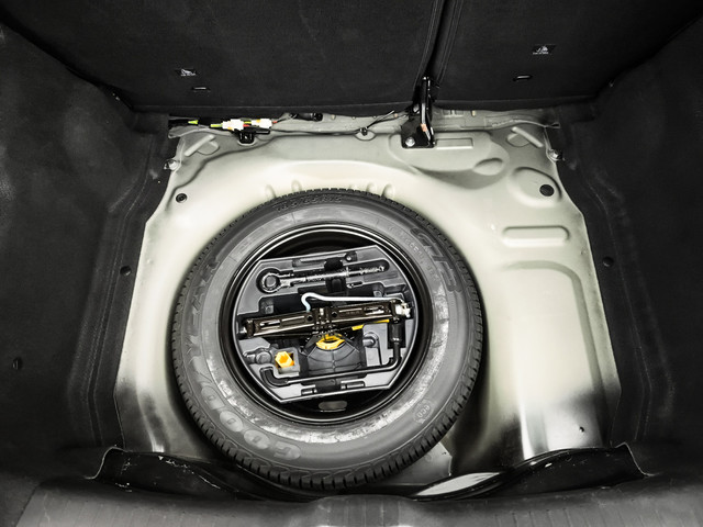 Citroen C4 Cactus 1.2 PureTech Shine 2e-Eig. Keurig-Onderh. BOVAG-Garantie, NL-Auto..