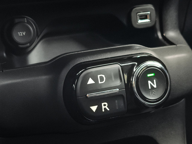 Citroen C4 Cactus 1.2 PureTech Shine 2e-Eig. Keurig-Onderh. BOVAG-Garantie, NL-Auto..