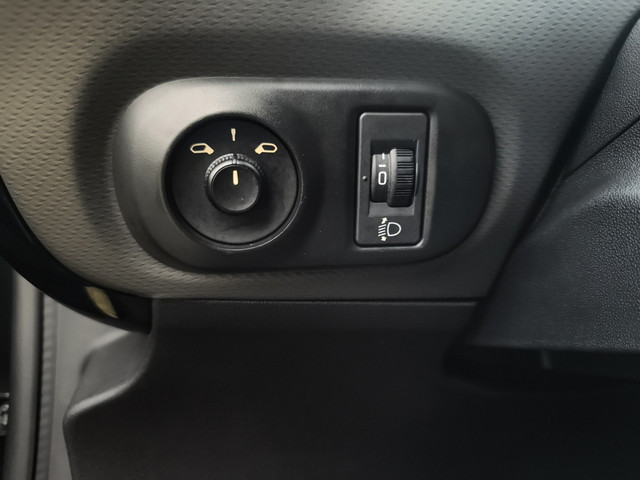 Citroen C4 Cactus 1.2 PureTech Shine 2e-Eig. Keurig-Onderh. BOVAG-Garantie, NL-Auto..