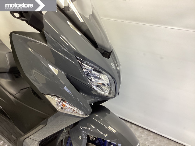 Suzuki Burgman AN 400 A