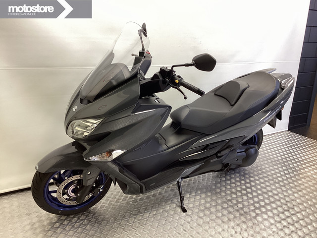 Suzuki Burgman AN 400 A