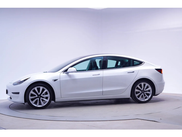 tesla-model-3-rwd-plus-60-kwh--panorama-leder-adapt.cruise-