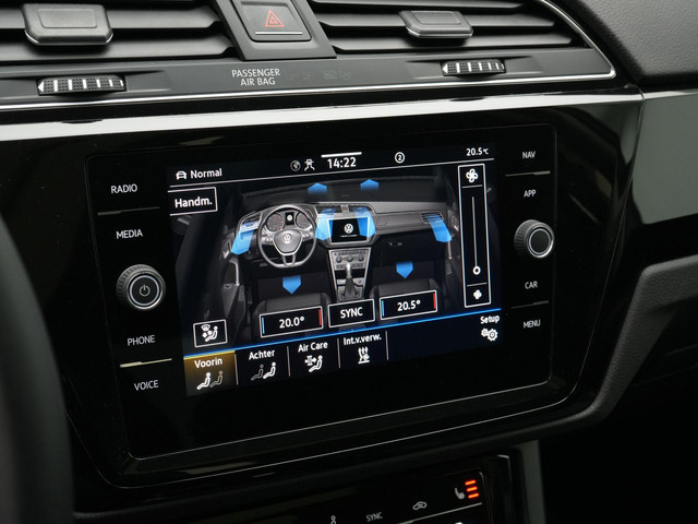 Volkswagen Touran 7 pers. 1.5 TSI 150 pk DSG Highline | 7-persoons | Panoramadak | Trekhaak | Stoelverwarming | Sportonderstel | Side Assist | Bla