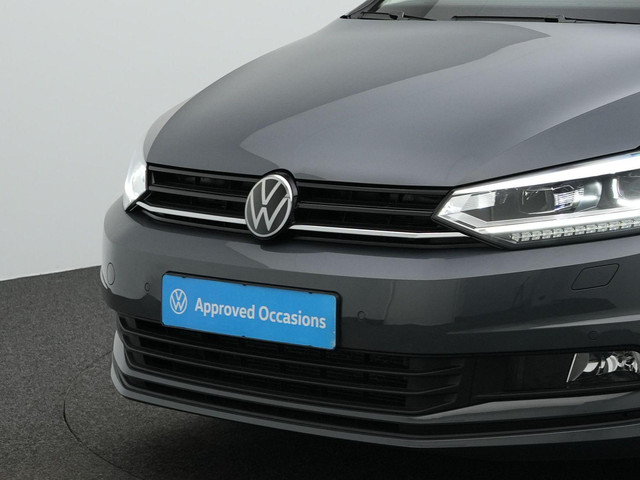 Volkswagen Touran 7 pers. 1.5 TSI 150 pk DSG Highline | 7-persoons | Panoramadak | Trekhaak | Stoelverwarming | Sportonderstel | Side Assist | Bla
