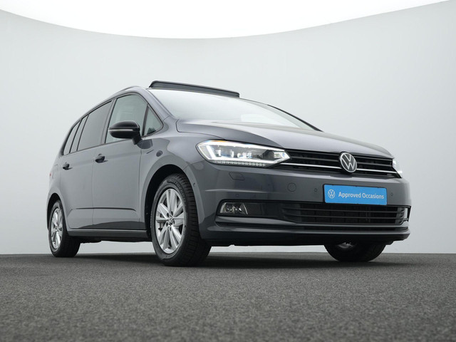 Volkswagen Touran 7 pers. 1.5 TSI 150 pk DSG Highline | 7-persoons | Panoramadak | Trekhaak | Stoelverwarming | Sportonderstel | Side Assist | Bla