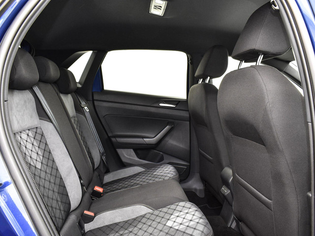 Volkswagen Polo 1.0 TSI 95pk DSG R-Line · Apple Android Car Play · Camera · P-Sensoren · Getint Glas · 16'' Inch · Garantie t m 24-11-2028 of 10