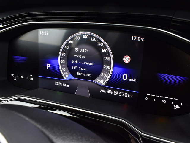 Volkswagen Polo 1.0 TSI 95pk DSG R-Line · Apple Android Car Play · Camera · P-Sensoren · Getint Glas · 16'' Inch · Garantie t m 24-11-2028 of 10