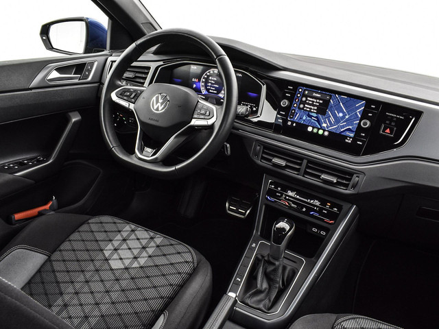 Volkswagen Polo 1.0 TSI 95pk DSG R-Line · Apple Android Car Play · Camera · P-Sensoren · Getint Glas · 16'' Inch · Garantie t m 24-11-2028 of 10