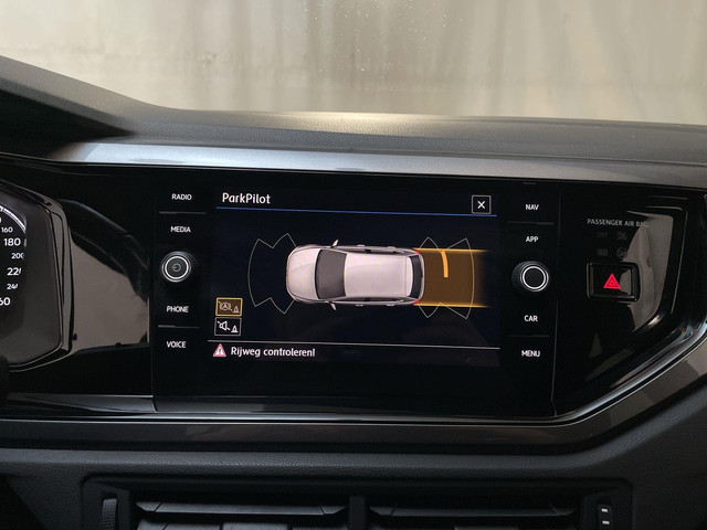 Volkswagen Polo 1.0 TSI Comfortline Parkeersensoren Navigatie DAB+ App-Connect