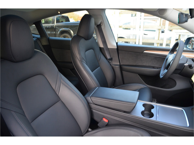 Tesla Model Y Performance AWD 75 kWh Enhanced AutoPilot, Trekhaak (1.600kg), BTW auto