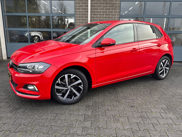 volkswagen-polo-1.0-tsi-highline---carplay---clima--