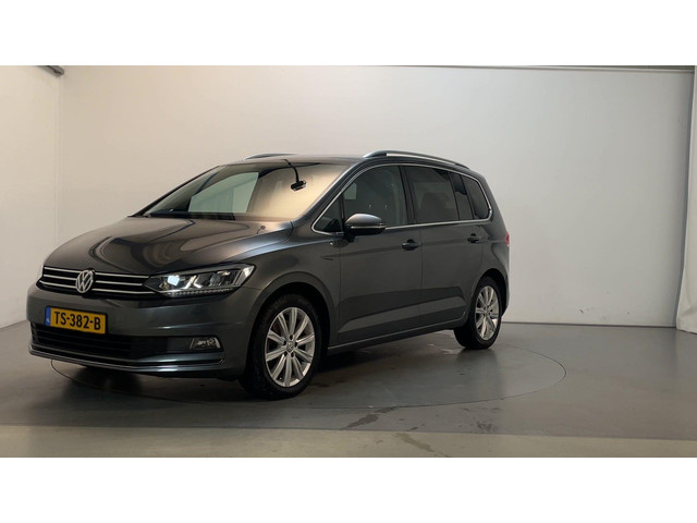 Volkswagen Touran 1.4 TSI 150pk DSG Highline 7p Camera Navigatie Trekhaak Stoelverwarming