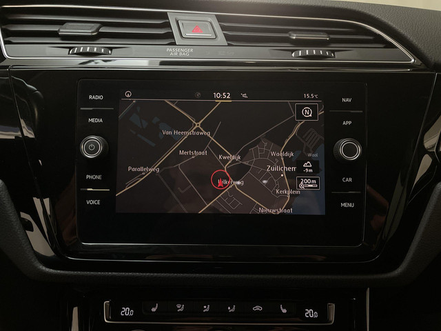 Volkswagen Touran 1.4 TSI 150pk DSG Highline 7p Camera Navigatie Trekhaak Stoelverwarming