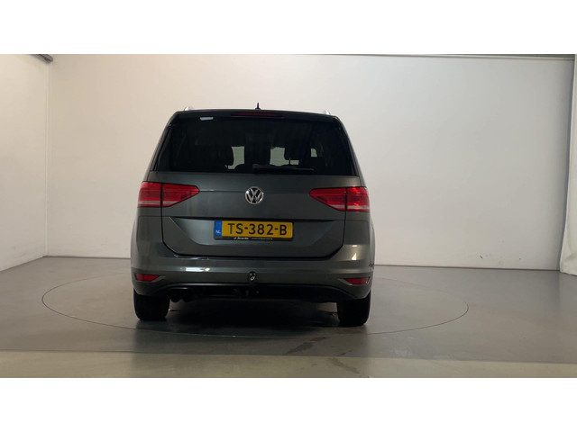 Volkswagen Touran 1.4 TSI 150pk DSG Highline 7p Camera Navigatie Trekhaak Stoelverwarming