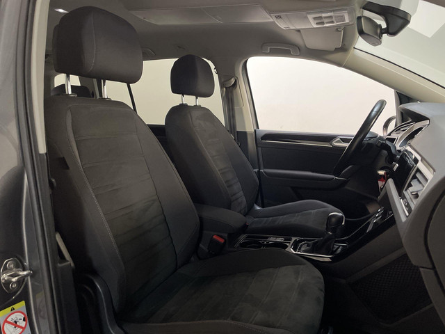 Volkswagen Touran 1.4 TSI 150pk DSG Highline 7p Camera Navigatie Trekhaak Stoelverwarming