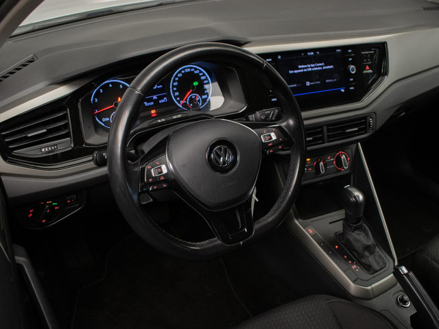 Volkswagen Polo 1.0 TSI Sport (APPLE CARPLAY,NAVI,CRUISE,PDC,CAMERA,SPORTSTOELEN,GETINT,CLIMATE,NETTESTAAT)