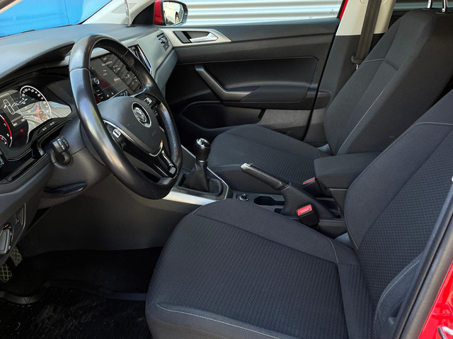 Volkswagen Polo 1.0 TSI Comfortline Business Car play Fcaelift Navi(Ferrari Red)