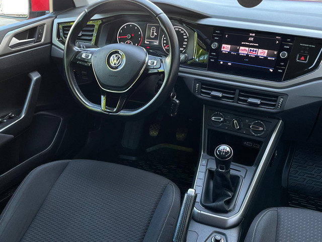 Volkswagen Polo 1.0 TSI Comfortline Business Car play Fcaelift Navi(Ferrari Red)