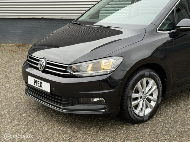 Volkswagen Touran 1.6 TDI Highline PANORAMADAK EXPORTPRIJS