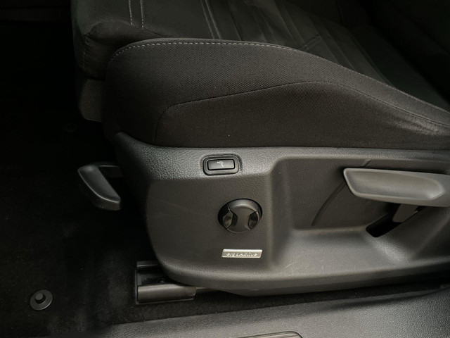 Volkswagen Touran 1.5 TSI 150pk DSG Highline Business R 7p Stoelverwarming Camera Navigatie DAB+