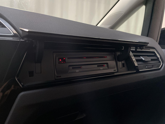 Volkswagen Touran 1.5 TSI 150pk DSG Highline Business R 7p Stoelverwarming Camera Navigatie DAB+