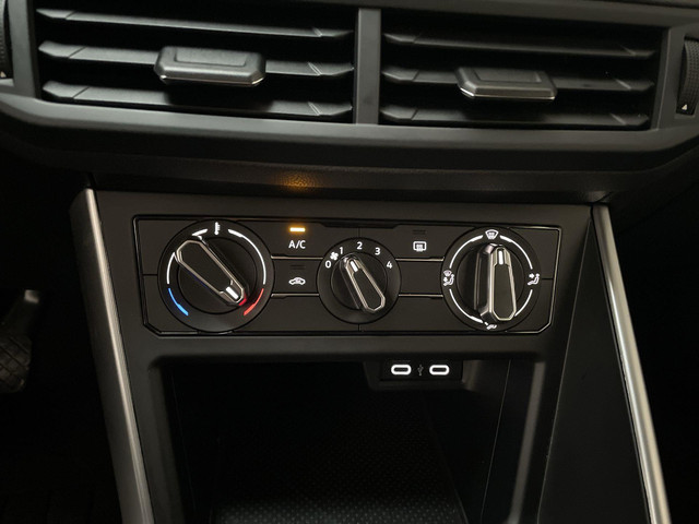 Volkswagen Polo 1.0 TSI Life Virtual Cockpit Parkeersensoren DAB+ App-Connect Adaptive Cruise