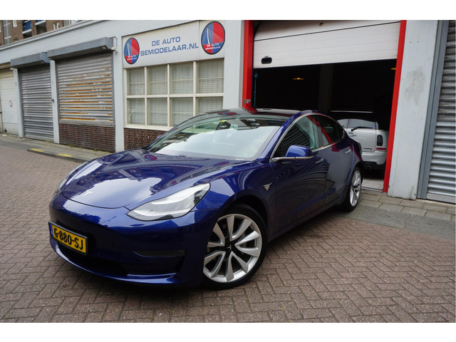 Tesla Model 3 Long Range AWD 75 kWh Dual Motor Battery New 9 2025 via Tesla | BTW | 351 pk | Panorama | Premium Audio | Auto Pilot | Leer | 19