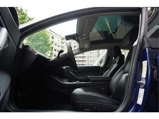 Tesla Model 3 Long Range AWD 75 kWh Dual Motor Battery New 9 2025 via Tesla | BTW | 351 pk | Panorama | Premium Audio | Auto Pilot | Leer | 19