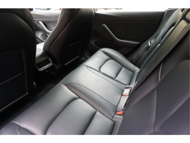 Tesla Model 3 Long Range AWD 75 kWh Dual Motor Battery New 9 2025 via Tesla | BTW | 351 pk | Panorama | Premium Audio | Auto Pilot | Leer | 19