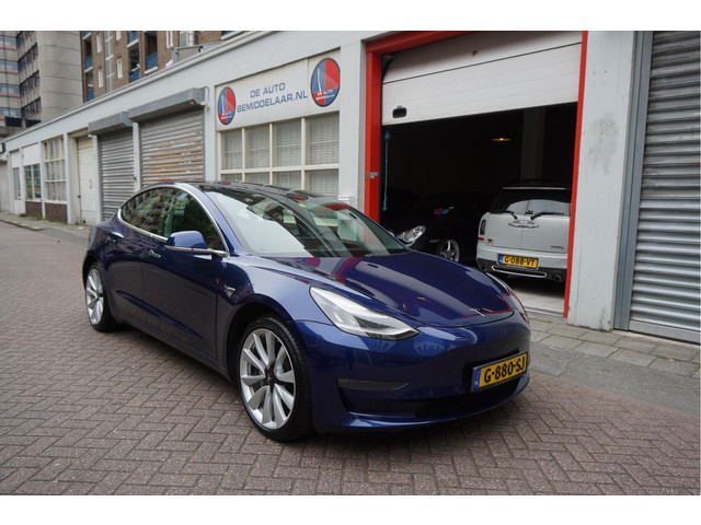 Tesla Model 3 Long Range AWD 75 kWh Dual Motor Battery New 9 2025 via Tesla | BTW | 351 pk | Panorama | Premium Audio | Auto Pilot | Leer | 19