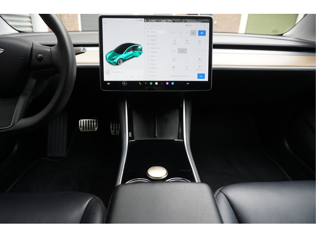 Tesla Model 3 Long Range AWD 75 kWh Dual Motor Battery New 9 2025 via Tesla | BTW | 351 pk | Panorama | Premium Audio | Auto Pilot | Leer | 19