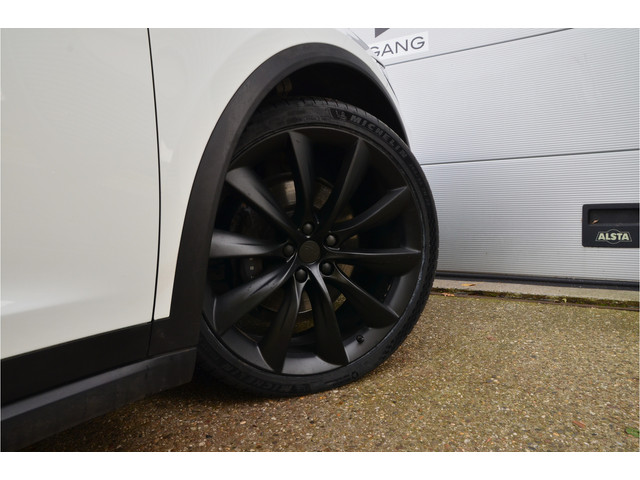 Tesla Model X Long Range 6p. Raven, Adaptive Luchtvering, AutoPilot3.0+FSD (twv 7.500,-)