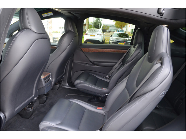 Tesla Model X Long Range 6p. Raven, Adaptive Luchtvering, AutoPilot3.0+FSD (twv 7.500,-)