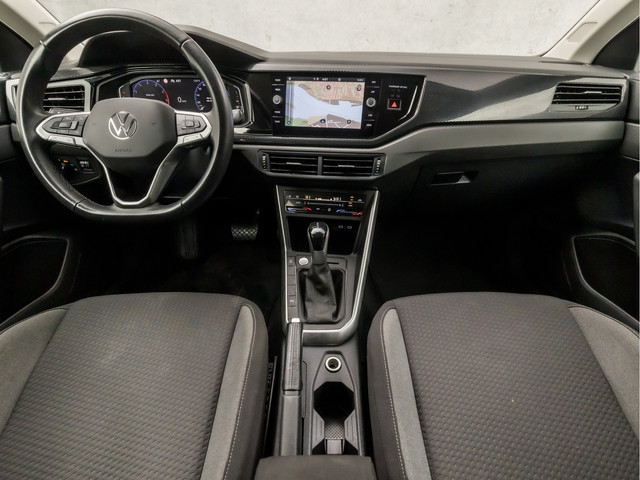 Volkswagen Polo 1.0 TSI Sportline Automaat (VIRTUAL COCKPIT, APPLE CARPLAY, GROOT NAVI, KEYLESS, CLIMATE, CAMERA, LM VELGEN, SPORTSTOELEN, GETIN