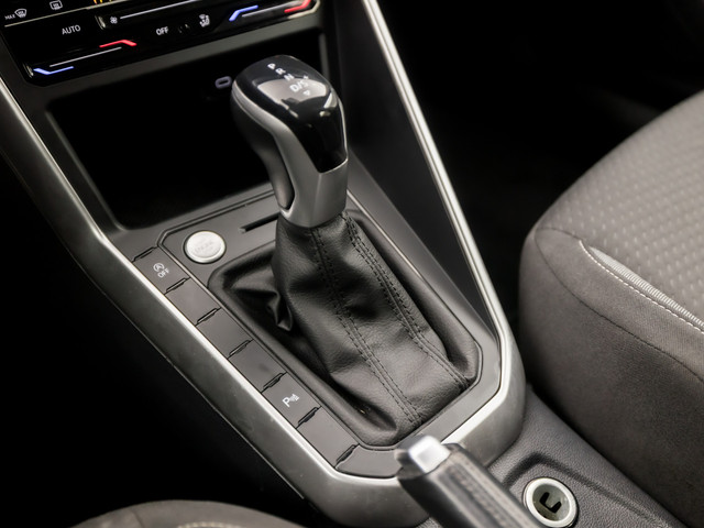 Volkswagen Polo 1.0 TSI Sportline Automaat (VIRTUAL COCKPIT, APPLE CARPLAY, GROOT NAVI, KEYLESS, CLIMATE, CAMERA, LM VELGEN, SPORTSTOELEN, GETIN