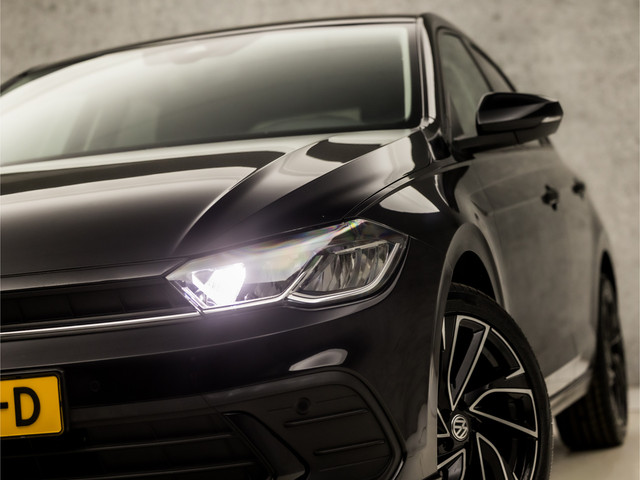 Volkswagen Polo 1.0 TSI Sportline Automaat (VIRTUAL COCKPIT, APPLE CARPLAY, GROOT NAVI, KEYLESS, CLIMATE, CAMERA, LM VELGEN, SPORTSTOELEN, GETIN