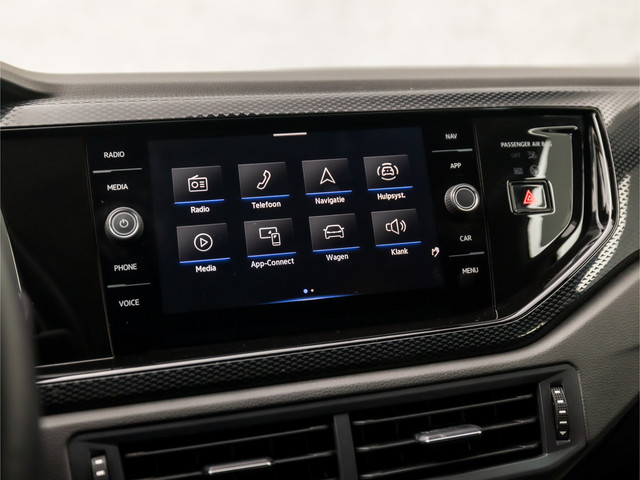 Volkswagen Polo 1.0 TSI Sportline Automaat (VIRTUAL COCKPIT, APPLE CARPLAY, GROOT NAVI, KEYLESS, CLIMATE, CAMERA, LM VELGEN, SPORTSTOELEN, GETIN