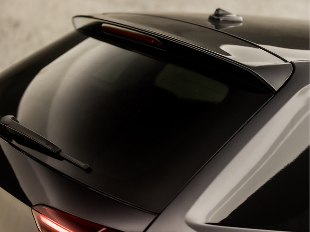 Volkswagen Polo 1.0 TSI Sportline Automaat (VIRTUAL COCKPIT, APPLE CARPLAY, GROOT NAVI, KEYLESS, CLIMATE, CAMERA, LM VELGEN, SPORTSTOELEN, GETIN