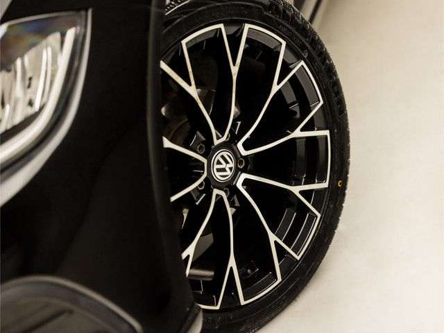 Volkswagen Polo 1.0 TSI Sportline Automaat (VIRTUAL COCKPIT, APPLE CARPLAY, GROOT NAVI, KEYLESS, CLIMATE, CAMERA, LM VELGEN, SPORTSTOELEN, GETIN