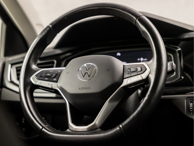 Volkswagen Polo 1.0 TSI Sportline Automaat (VIRTUAL COCKPIT, APPLE CARPLAY, GROOT NAVI, KEYLESS, CLIMATE, CAMERA, LM VELGEN, SPORTSTOELEN, GETIN