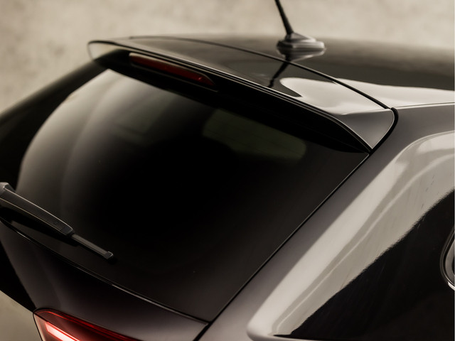 Volkswagen Polo 1.0 TSI Sportline Automaat (VIRTUAL COCKPIT, APPLE CARPLAY, GROOT NAVI, KEYLESS, CLIMATE, CAMERA, LM VELGEN, SPORTSTOELEN, GETIN