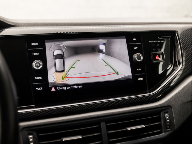 Volkswagen Polo 1.0 TSI Sportline Automaat (VIRTUAL COCKPIT, APPLE CARPLAY, GROOT NAVI, KEYLESS, CLIMATE, CAMERA, LM VELGEN, SPORTSTOELEN, GETIN