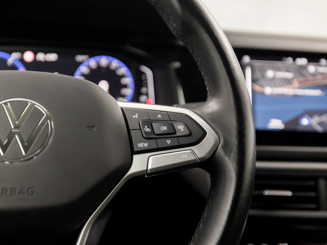 Volkswagen Polo 1.0 TSI Sportline Automaat (VIRTUAL COCKPIT, APPLE CARPLAY, GROOT NAVI, KEYLESS, CLIMATE, CAMERA, LM VELGEN, SPORTSTOELEN, GETIN