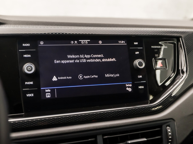 Volkswagen Polo 1.0 TSI Sportline Automaat (VIRTUAL COCKPIT, APPLE CARPLAY, GROOT NAVI, KEYLESS, CLIMATE, CAMERA, LM VELGEN, SPORTSTOELEN, GETIN