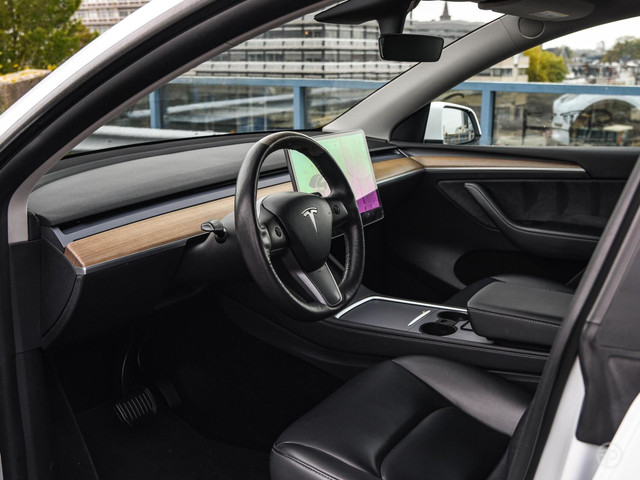 Tesla Model Y Long Range Dual Motor AWD 75 kWh Panoramadak 21 Zwart Leder Autopilot incl. BTW