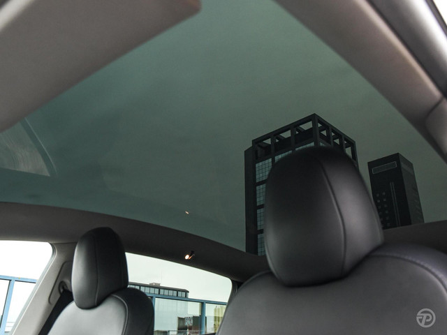 Tesla Model Y Long Range Dual Motor AWD 75 kWh Panoramadak 21 Zwart Leder Autopilot incl. BTW