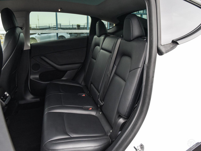 Tesla Model Y Long Range Dual Motor AWD 75 kWh Panoramadak 21 Zwart Leder Autopilot incl. BTW